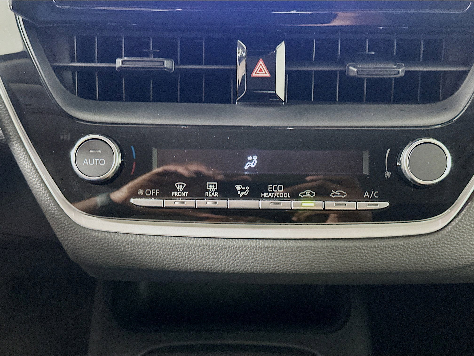 Used 2023 Toyota Corolla LE image 22