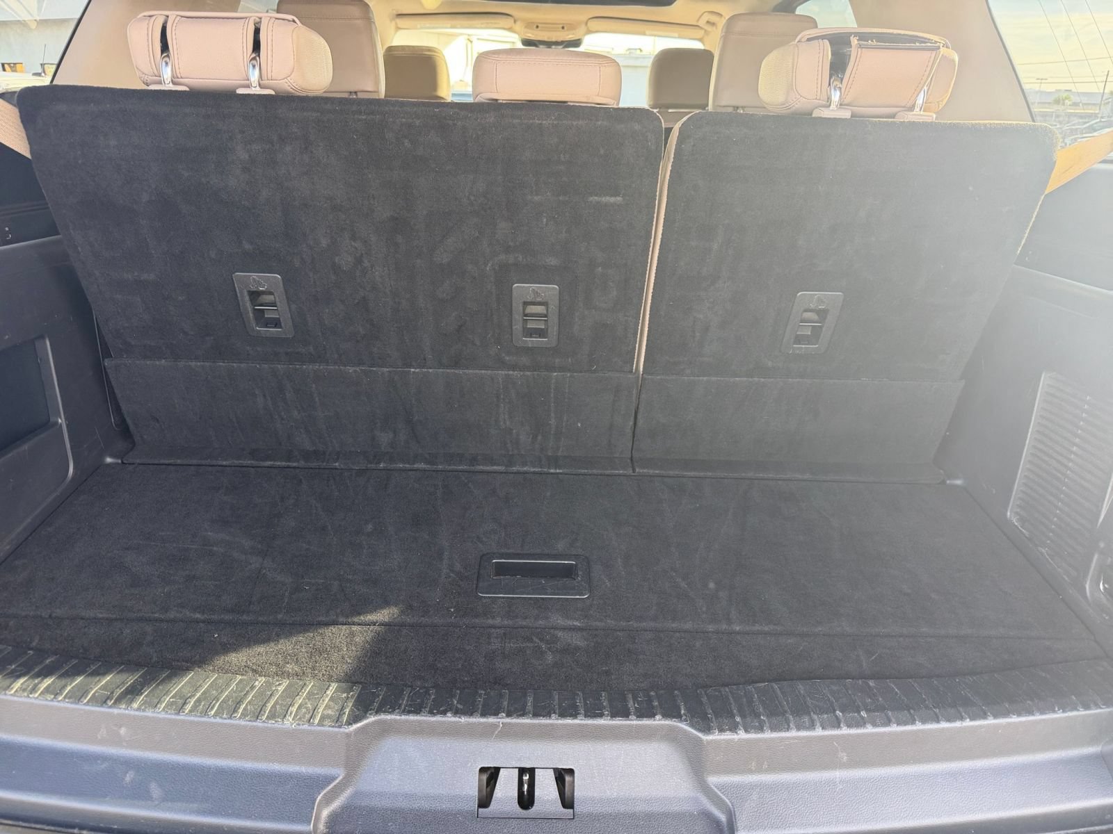 Used 2024 Ford Expedition Limited AWD/4WD image 34