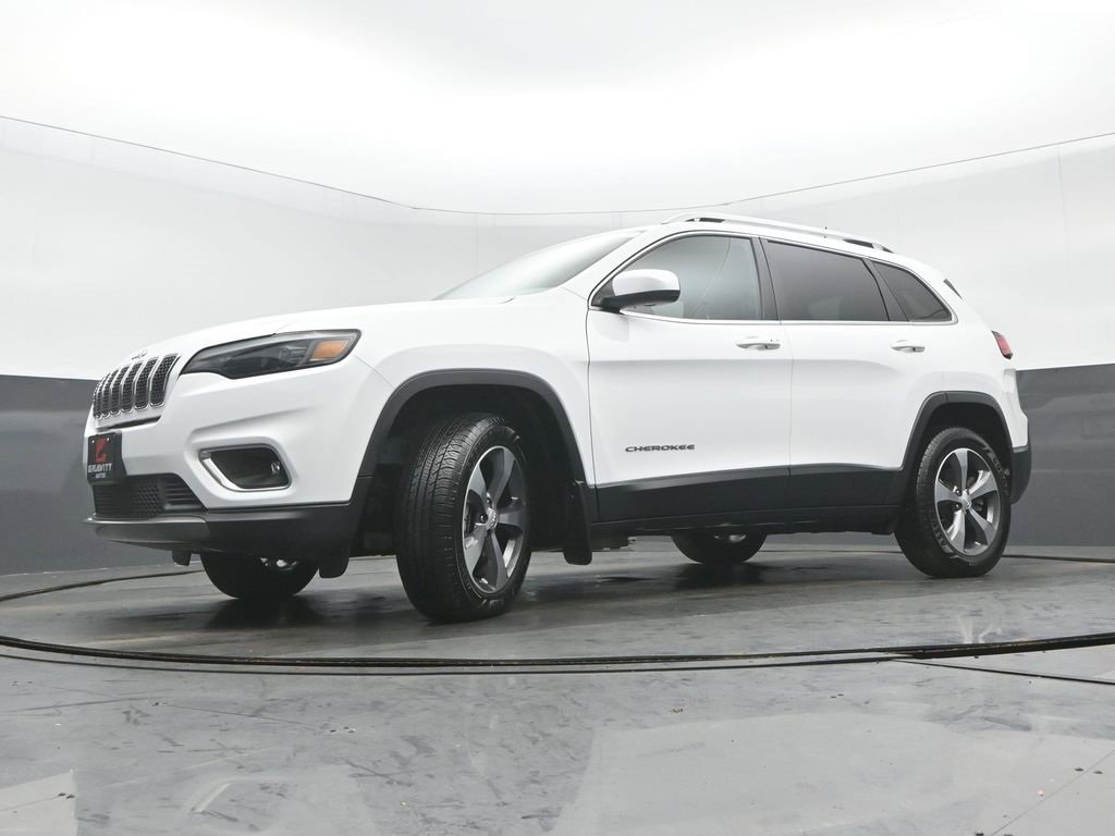 Used 2019 Jeep Cherokee Limited w/ Trailer Tow Group image 29