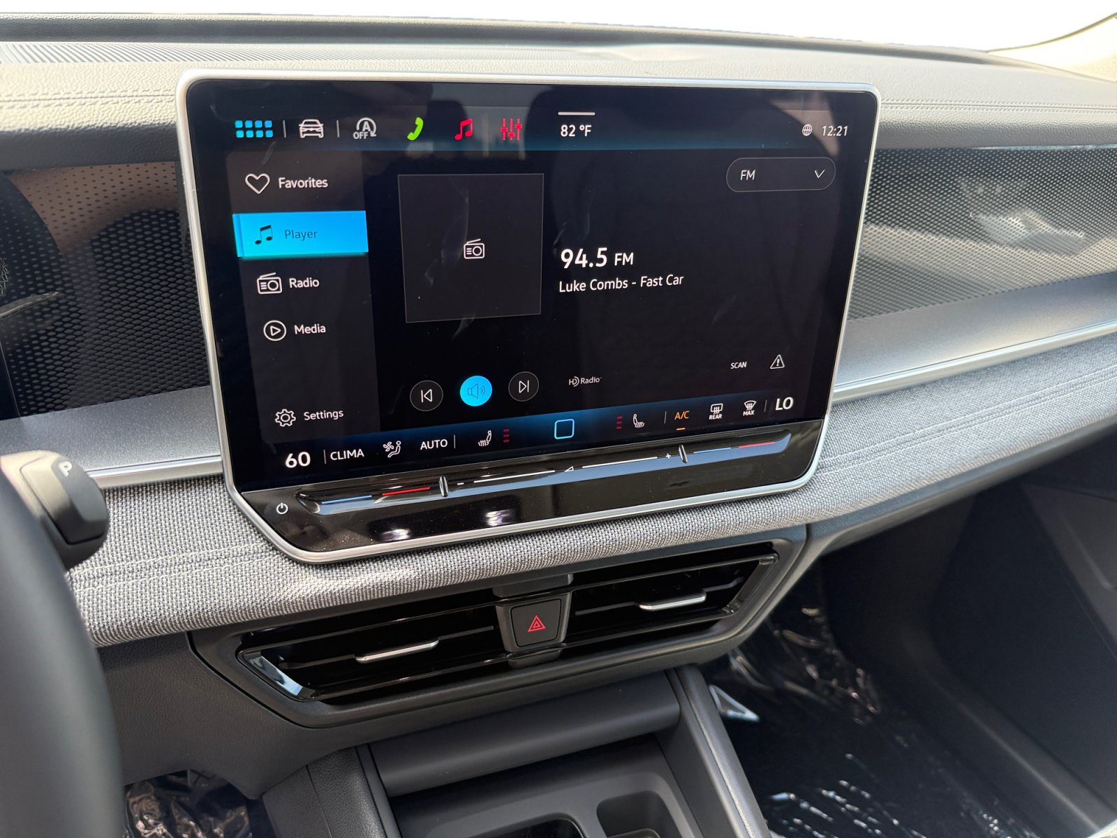 New 2026 Volkswagen Tiguan S FWD image 12