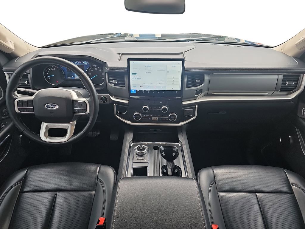 Used 2022 Ford Expedition XLT RWD image 9