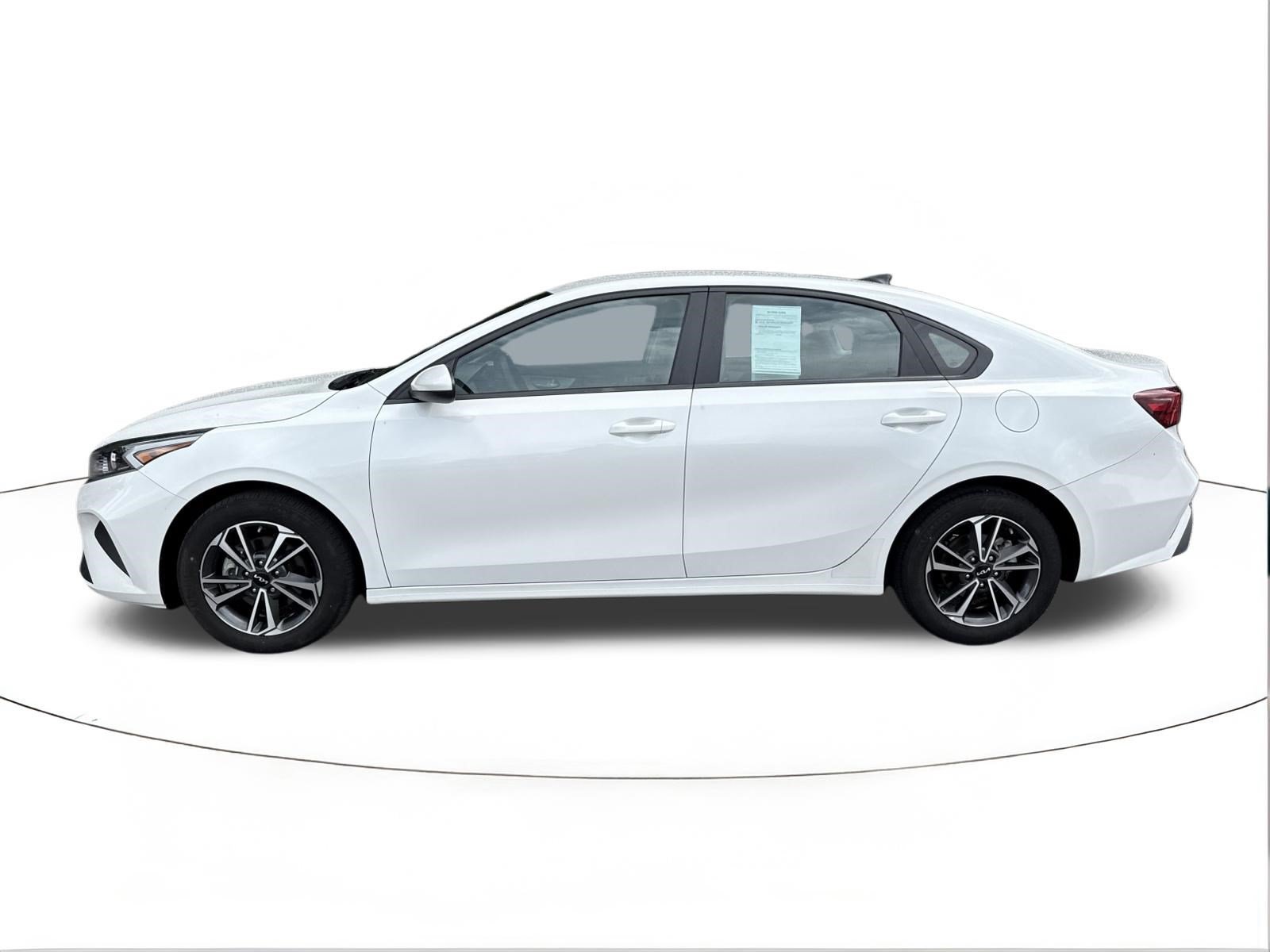Used 2023 Kia Forte LXS FWD image 6