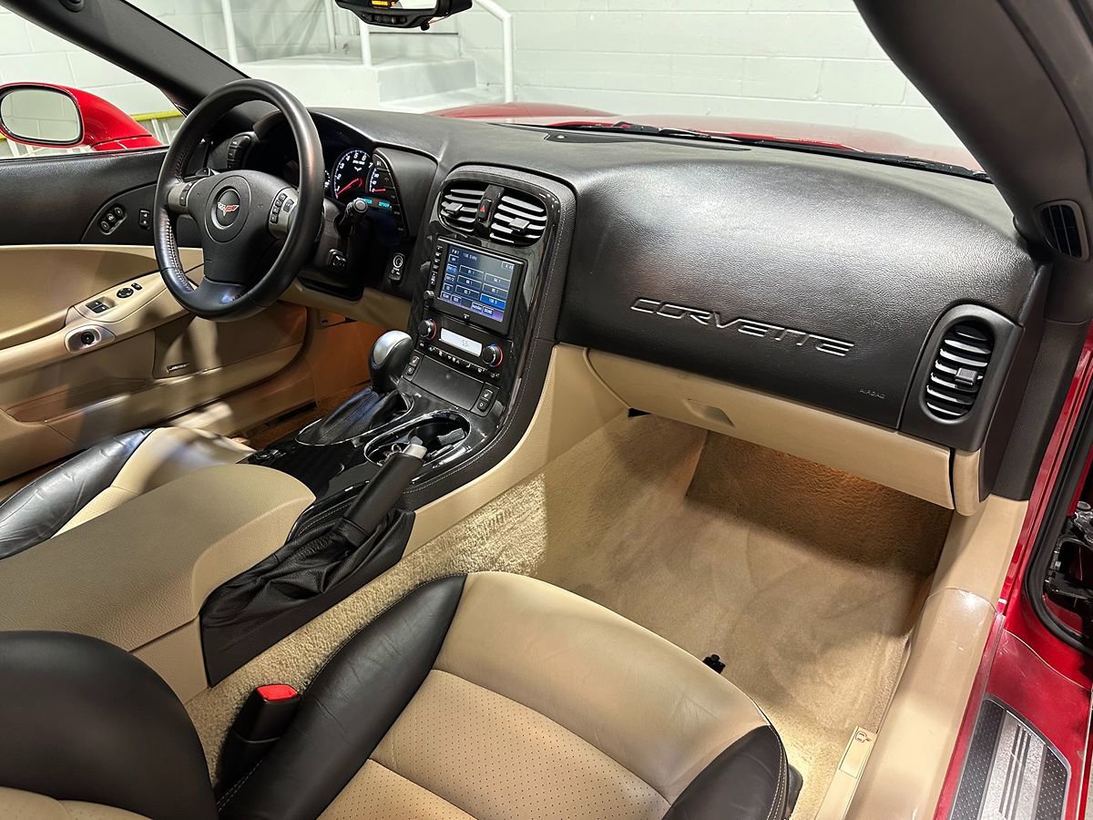 Used 2010 Chevrolet Corvette Grand Sport w/ Preferred Equipment Group image 17
