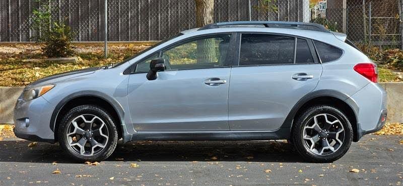 Used 2015 Subaru Crosstrek 2.0i Limited image 2