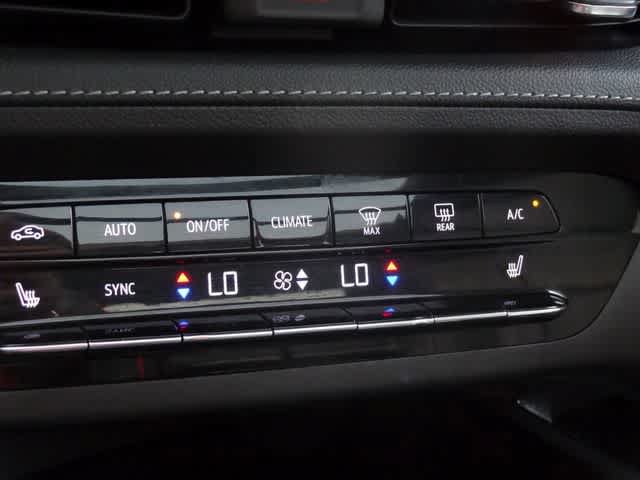 Used 2023 Buick Envision Essence w/ Sport Touring Package FWD image 33