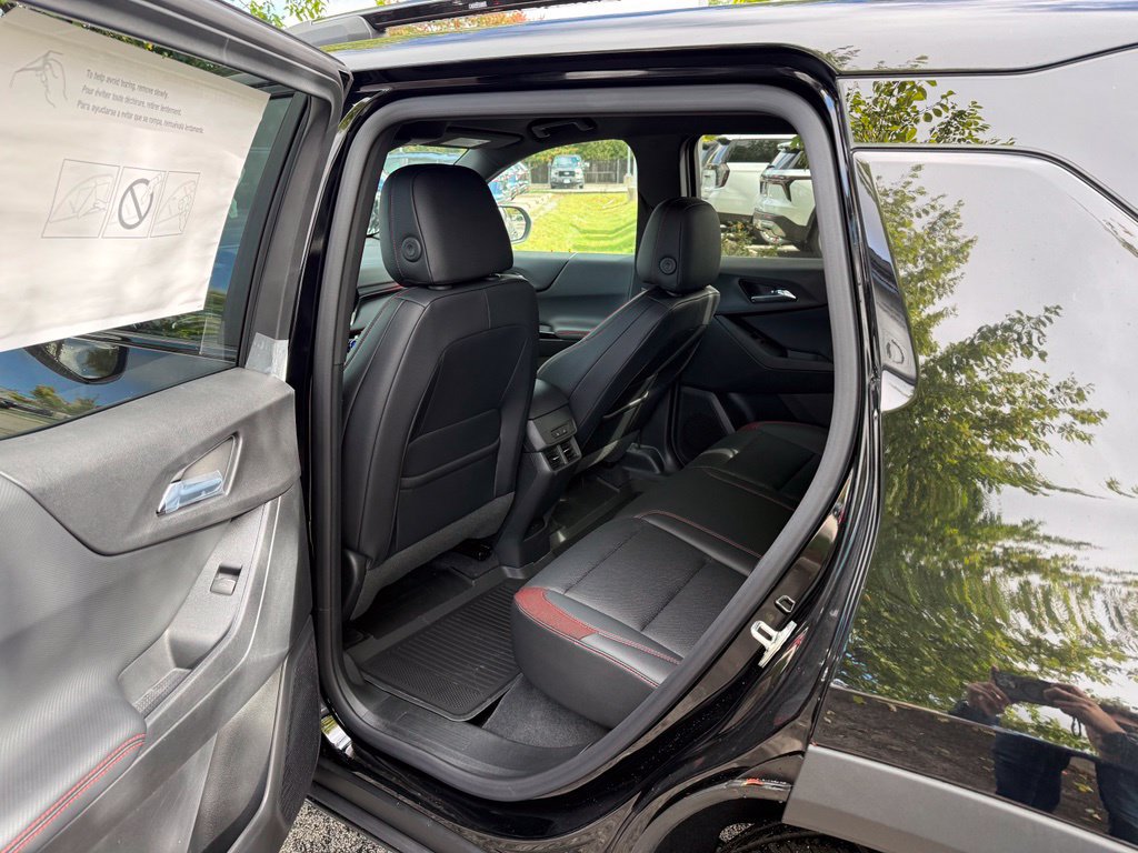 New 2027 Chevrolet Equinox RS w/ Convenience Package III AWD/4WD image 11