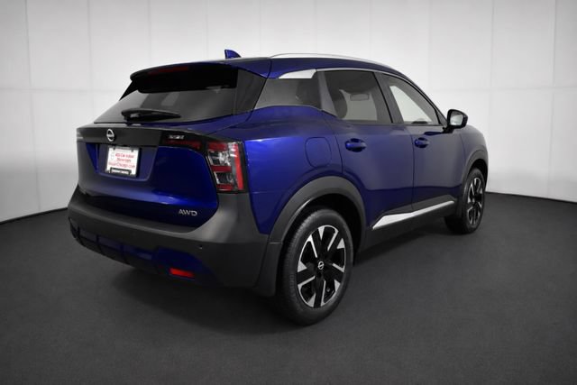 Used 2025 Nissan Kicks SV w/ SV Premium Package AWD/4WD image 4