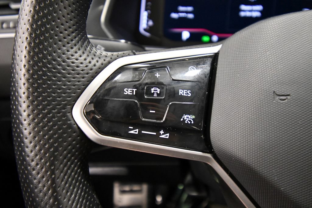 Used 2022 Volkswagen Tiguan SEL R-Line AWD/4WD image 20