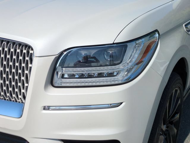Used 2020 Lincoln Navigator Reserve w/ Equipment Group 208A Reserve AWD/4WD image 9