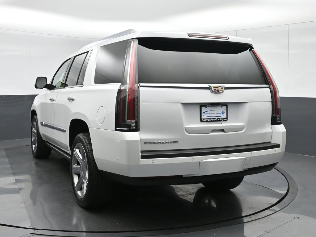 Used 2020 Cadillac Escalade Premium Luxury image 5