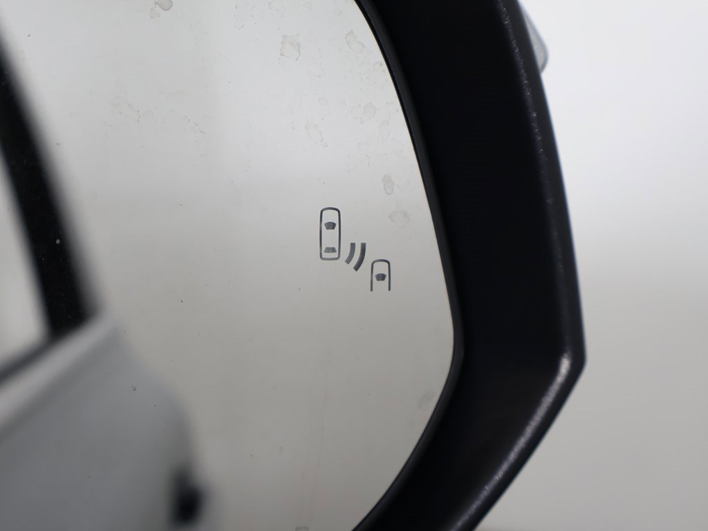 Used 2017 Toyota Highlander XLE image 42