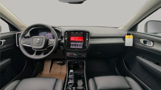 New 2026 Volvo XC40 B5 Plus w/ Protection Package Premier AWD/4WD image 15