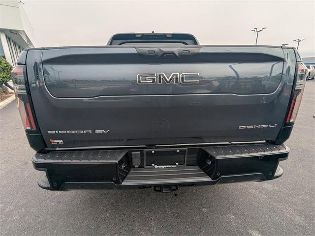 New 2025 GMC Sierra EV Denali image 5