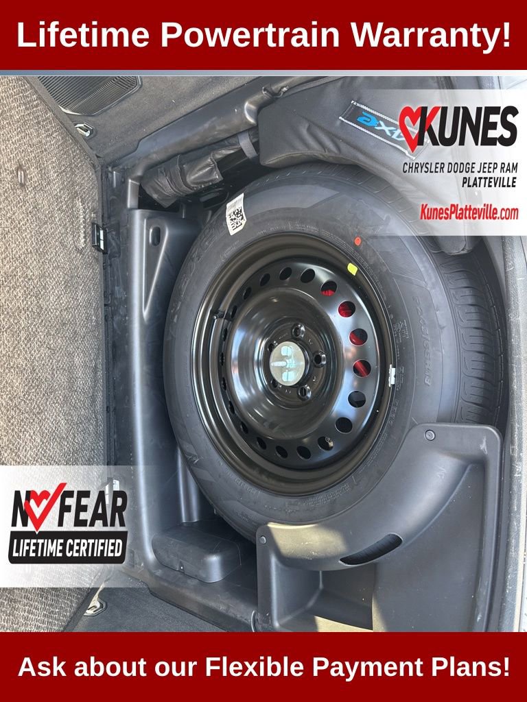 Used 2023 Jeep Grand Cherokee Overland w/ Luxury Tech Group IV image 37