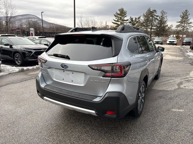 Used 2023 Subaru Outback Limited image 21