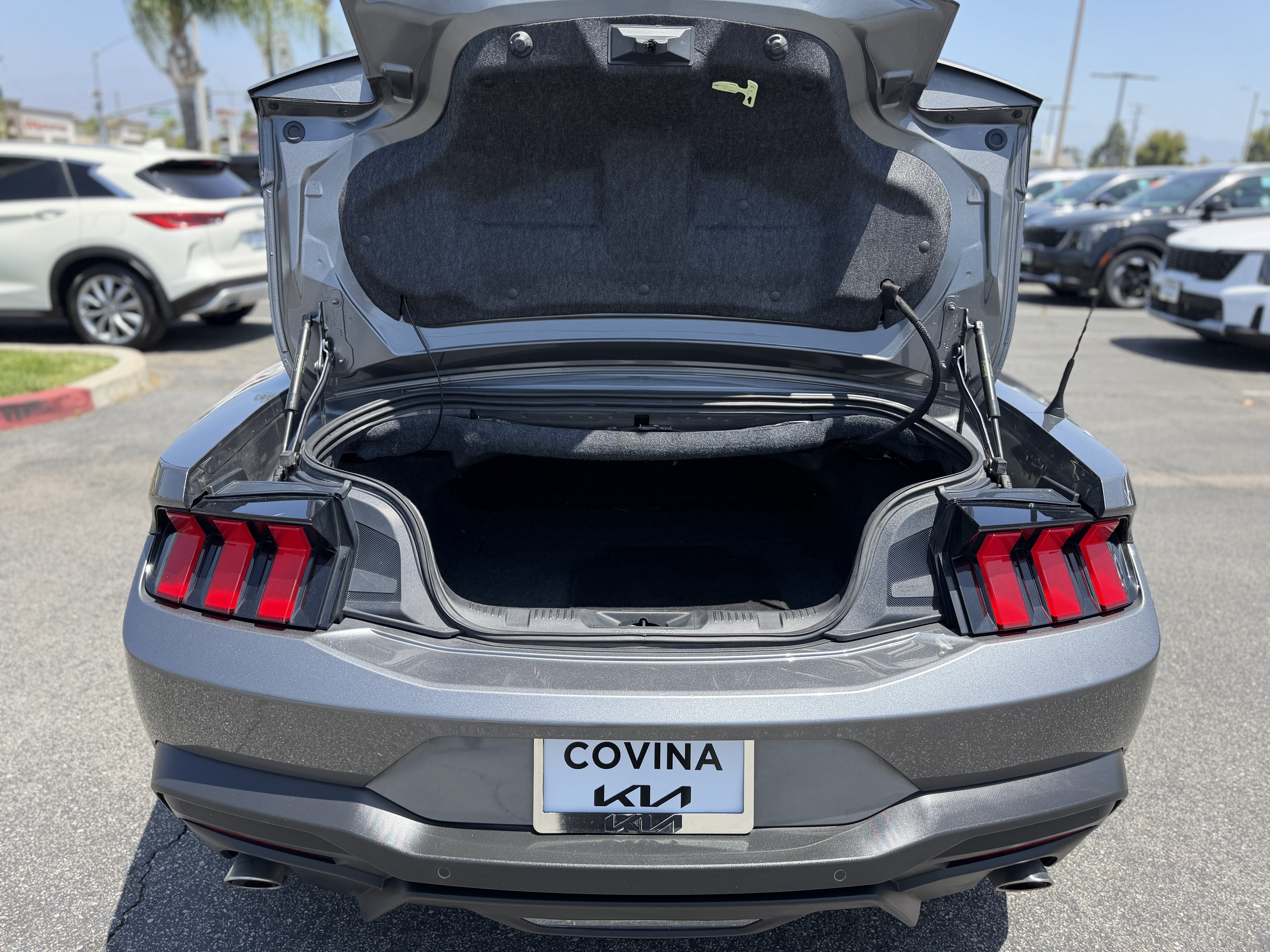Used 2025 Ford Mustang Premium RWD image 10