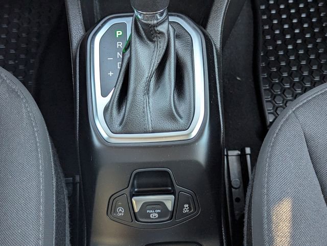 Used 2023 Jeep Renegade Altitude AWD/4WD image 10