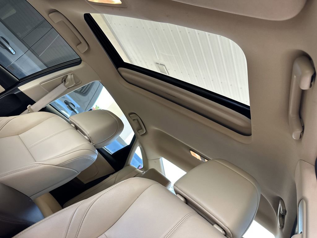 Used 2018 Toyota Avalon XLE Premium image 27