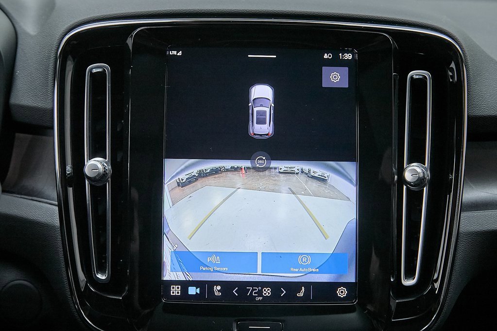 Certified 2023 Volvo XC40 Recharge Ultimate w/ Protection Package Premier image 29