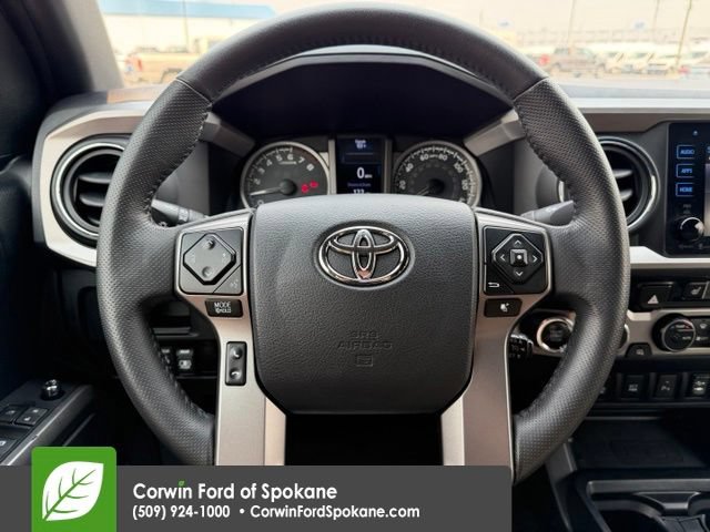 Used 2017 Toyota Tacoma Limited w/ Tow Package AWD/4WD image 21