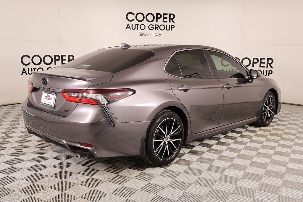 Used 2023 Toyota Camry SE image 19