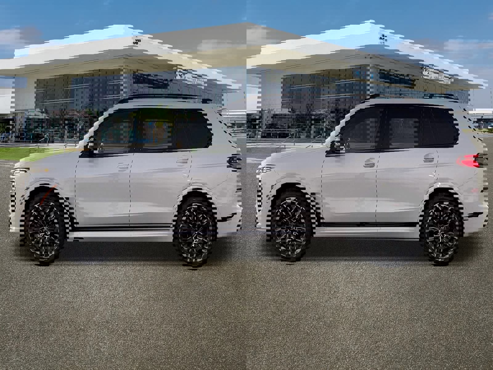 New 2026 BMW X7 M60i w/ Executive Package image 6