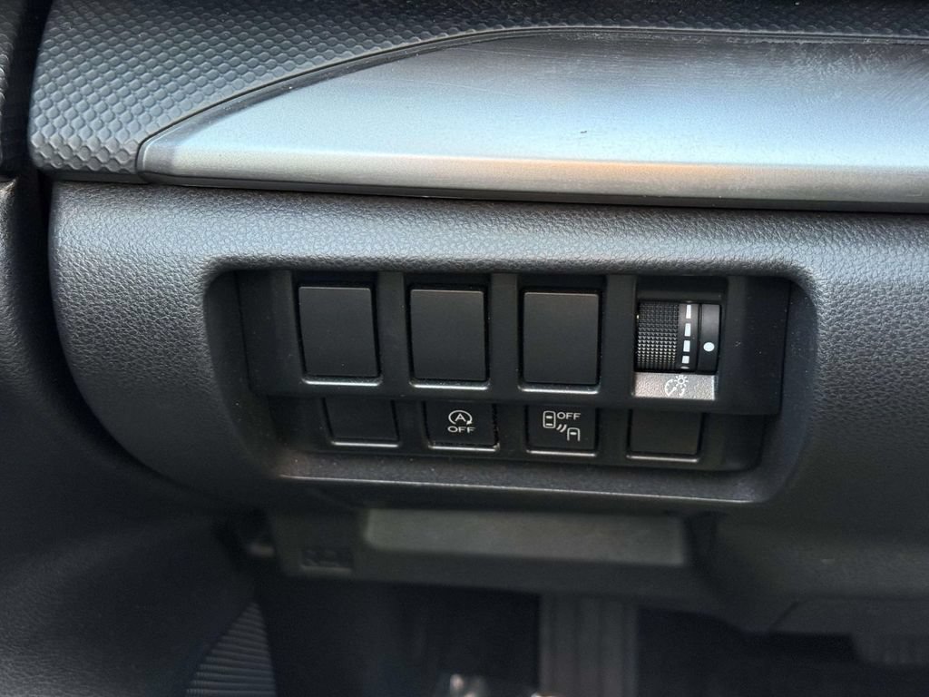 Used 2019 Subaru Forester Premium AWD/4WD image 30