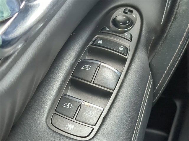 Used 2016 INFINITI QX80 4WD w/ Driver's Assistance Package image 22