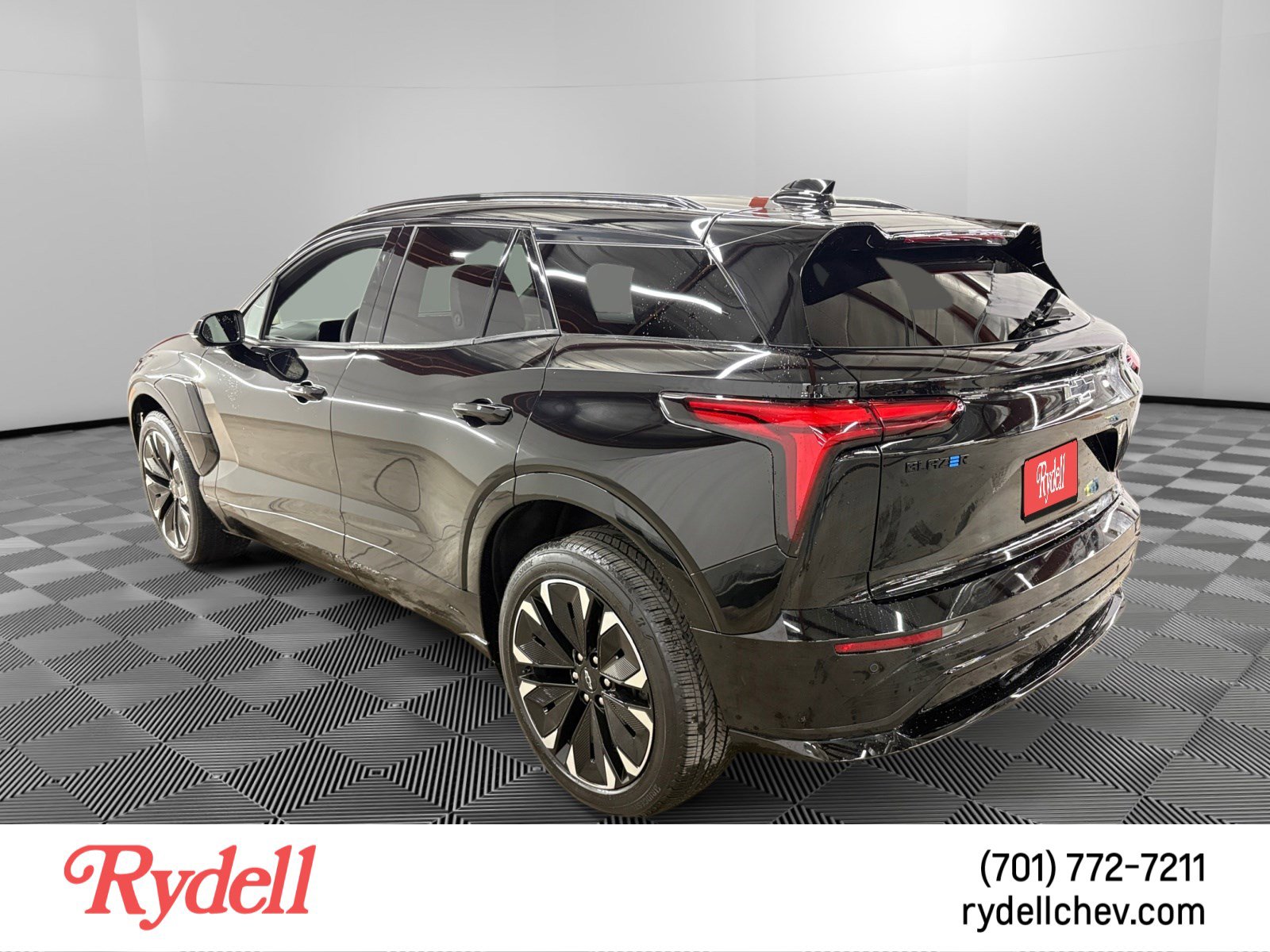 Used 2025 Chevrolet Blazer EV RS AWD/4WD image 3
