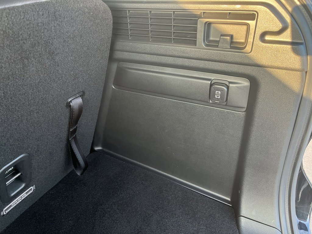 Certified 2025 MAZDA CX-90 3.3 Turbo w/ Preferred Package image 28