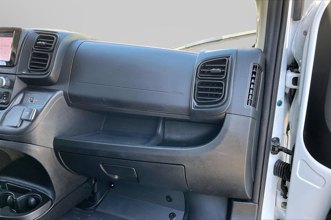 Used 2025 RAM ProMaster 2500 w/ Convenience Group FWD image 18