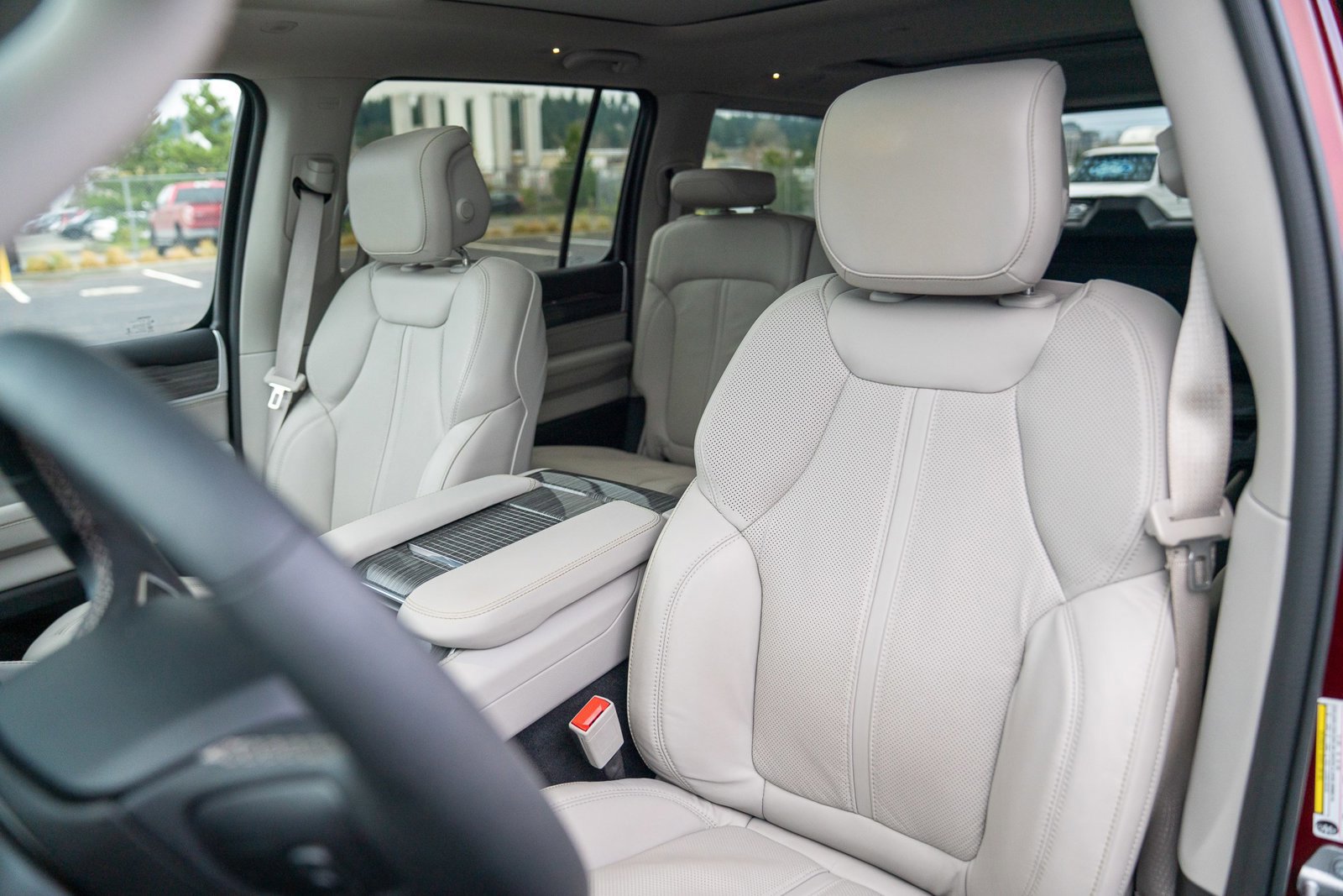 Used 2022 Jeep Wagoneer Series III w/ Premium Group I image 5