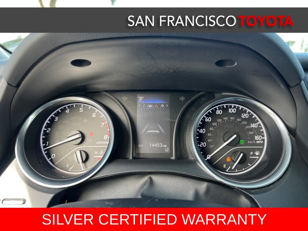 Certified 2018 Toyota Camry LE image 31