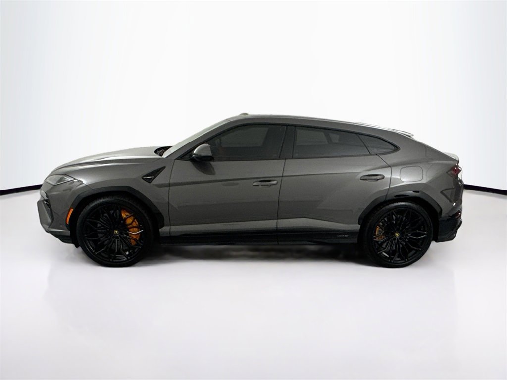 Used 2025 Lamborghini Urus SE image 8