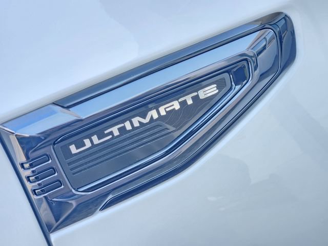 Used 2025 GMC Yukon Denali Ultimate image 9