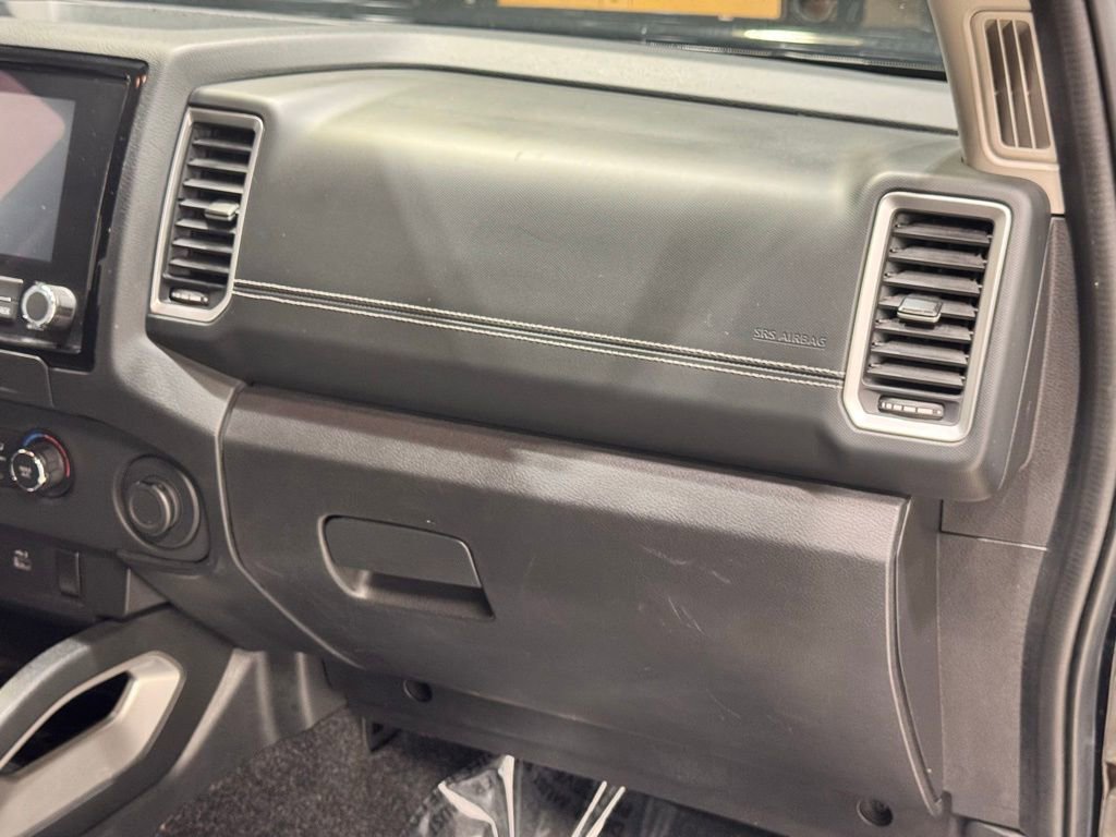 Certified 2023 Nissan Frontier SV image 29