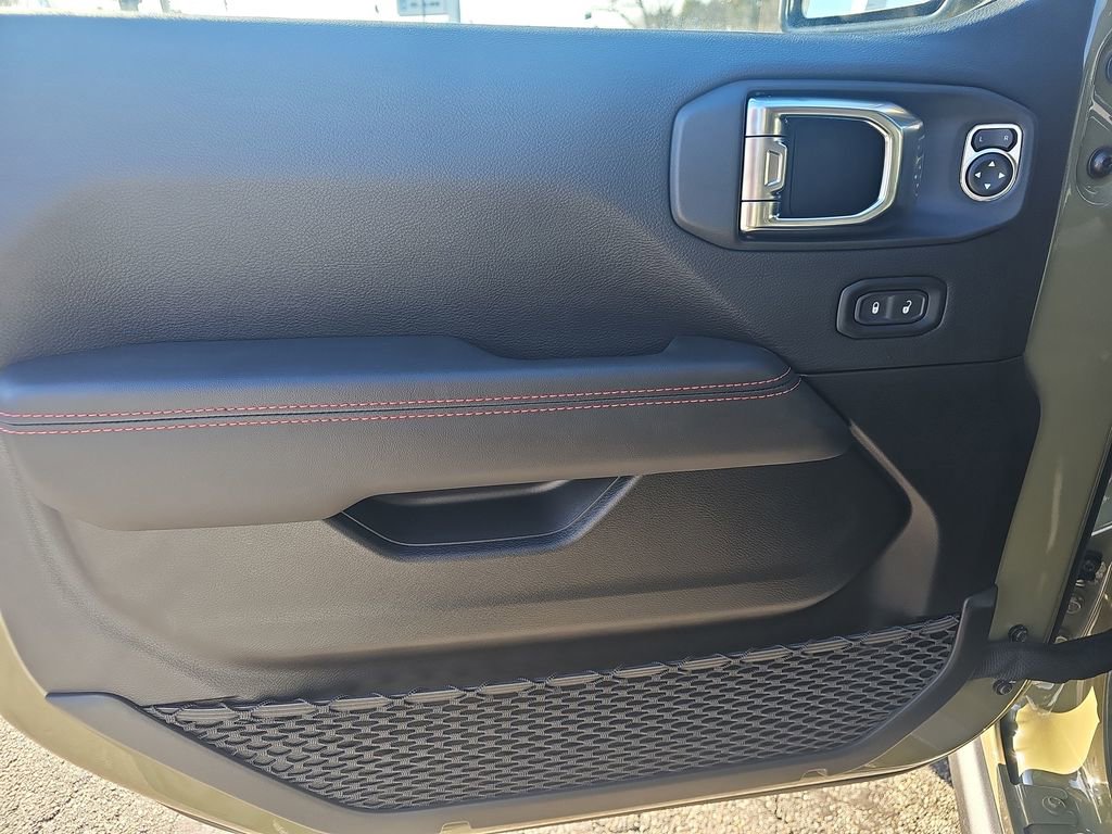 New 2026 Jeep Wrangler Unlimited Rubicon w/ Safety Group image 11