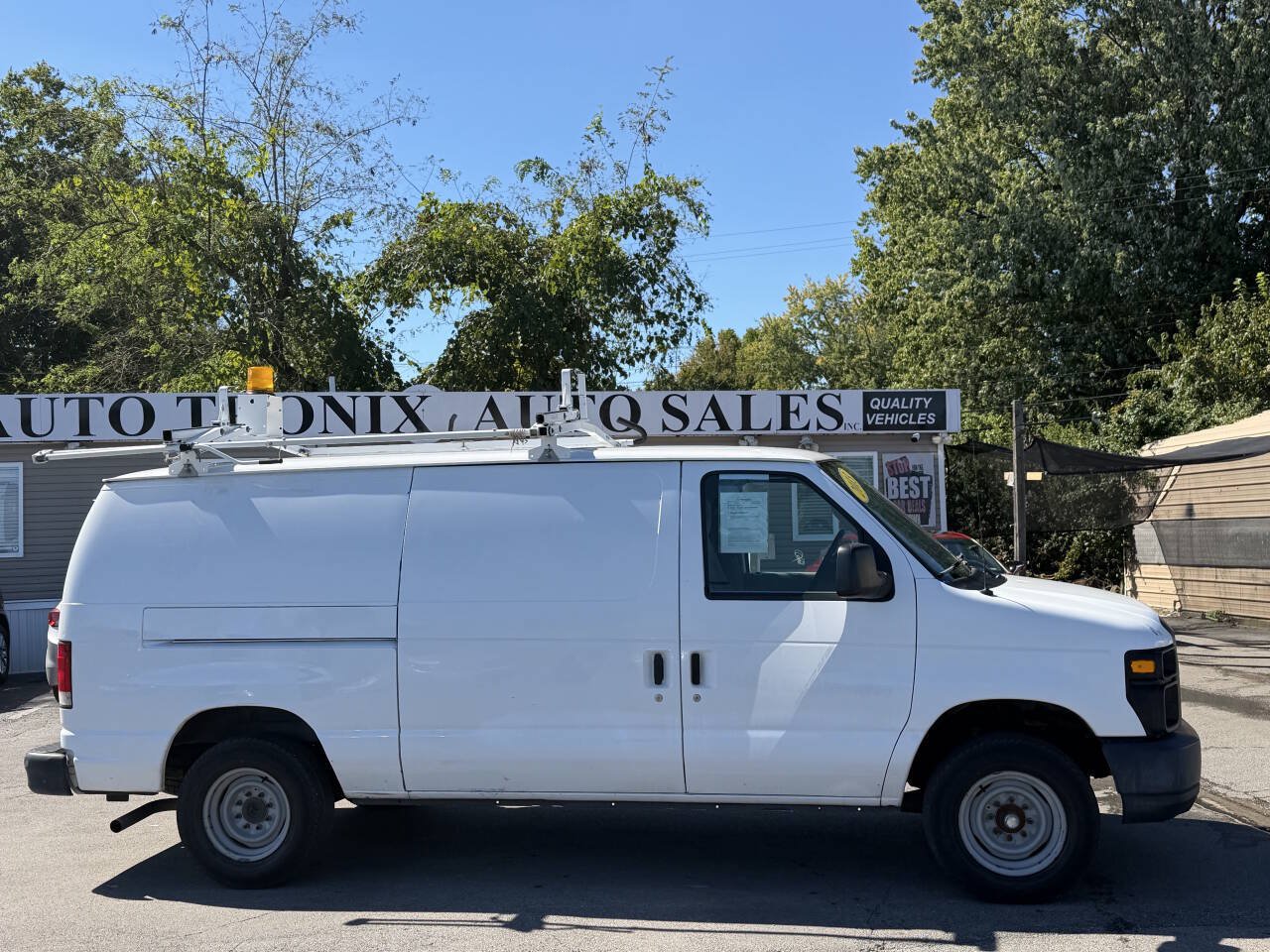 Used 2013 Ford E-150 and Econoline 150 w/ PWR Group RWD image 2