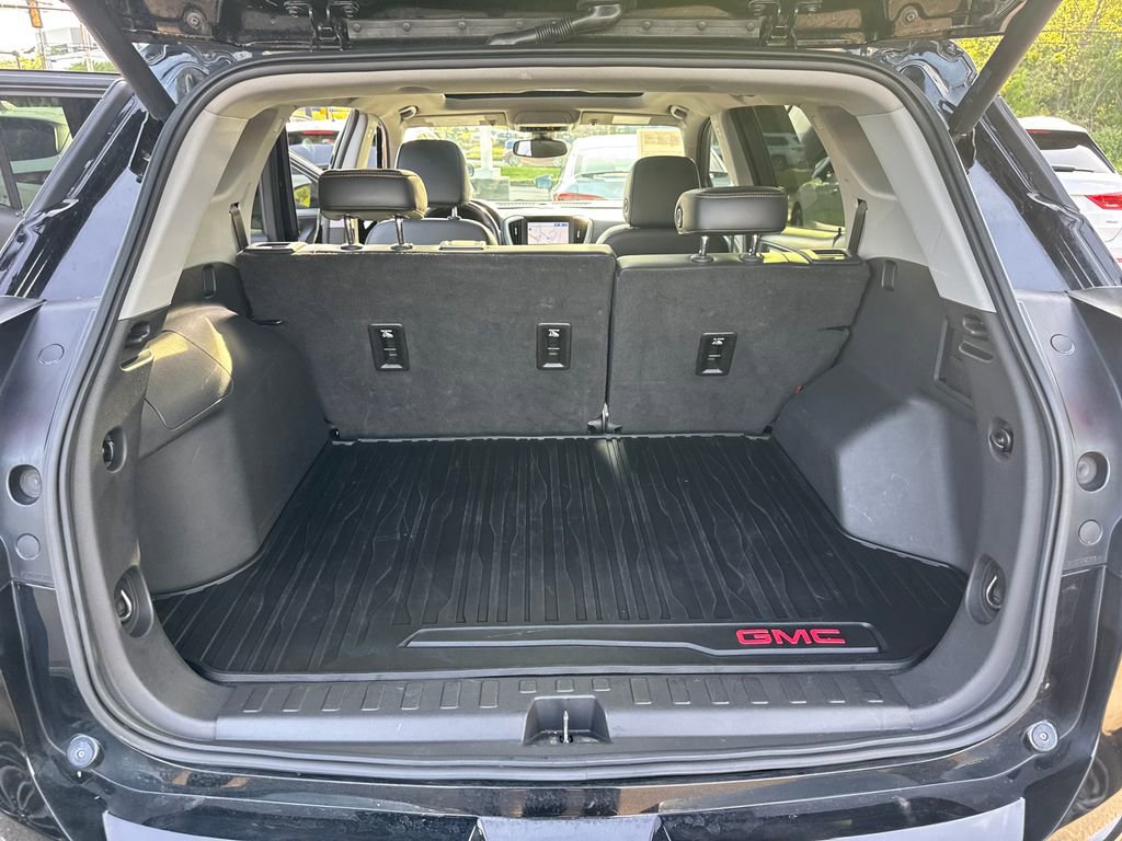 Used 2019 GMC Terrain SLT w/ Preferred Package AWD/4WD image 19