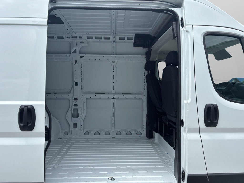 New 2026 RAM ProMaster 1500 w/ Convenience Group FWD image 31