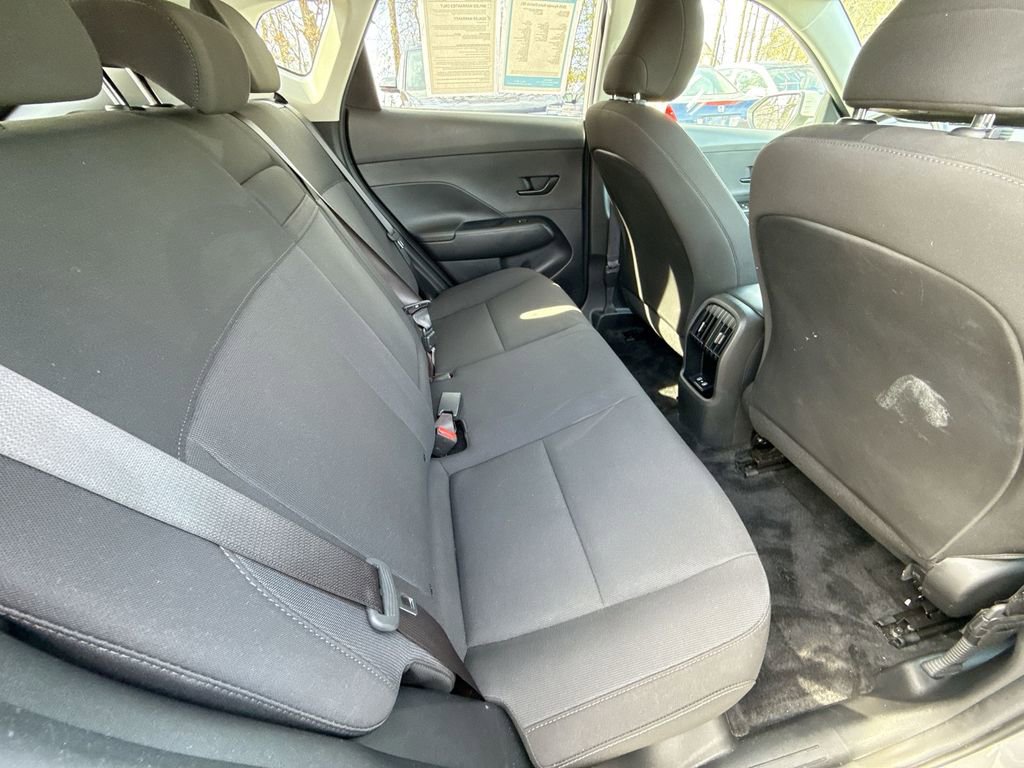 Used 2025 Hyundai Kona SEL image 23