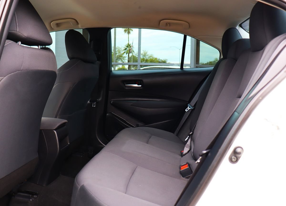Used 2021 Toyota Corolla LE FWD image 30