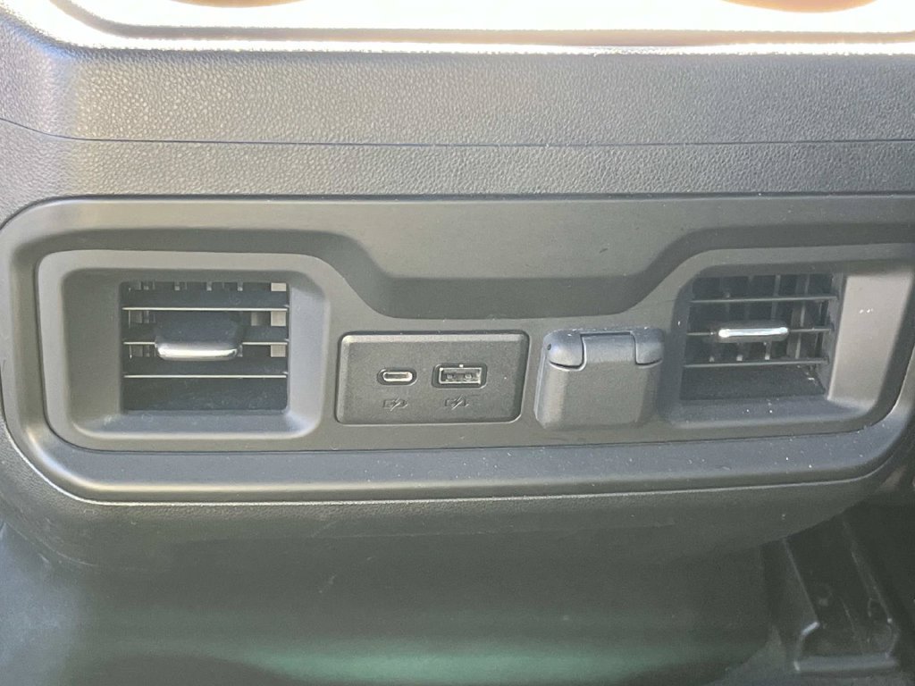 Used 2021 Chevrolet Silverado 1500 LT Trail Boss w/ Convenience Package II AWD/4WD image 19