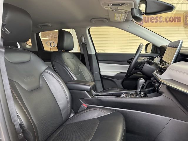 Used 2022 Jeep Compass Limited image 29