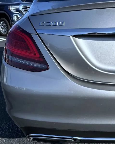 Used 2019 Mercedes-Benz C 300 4MATIC Sedan image 11