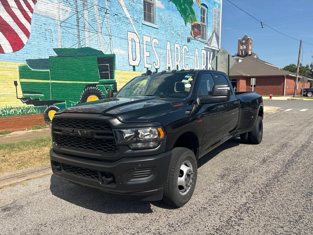 Used 2024 RAM 3500 Tradesman AWD/4WD image 2