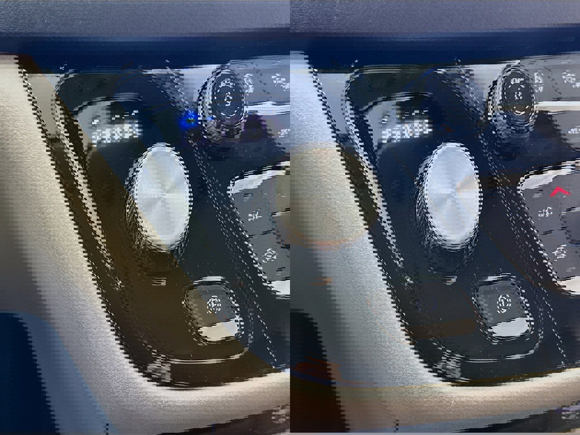 Used 2024 Chrysler Pacifica Touring-L image 20