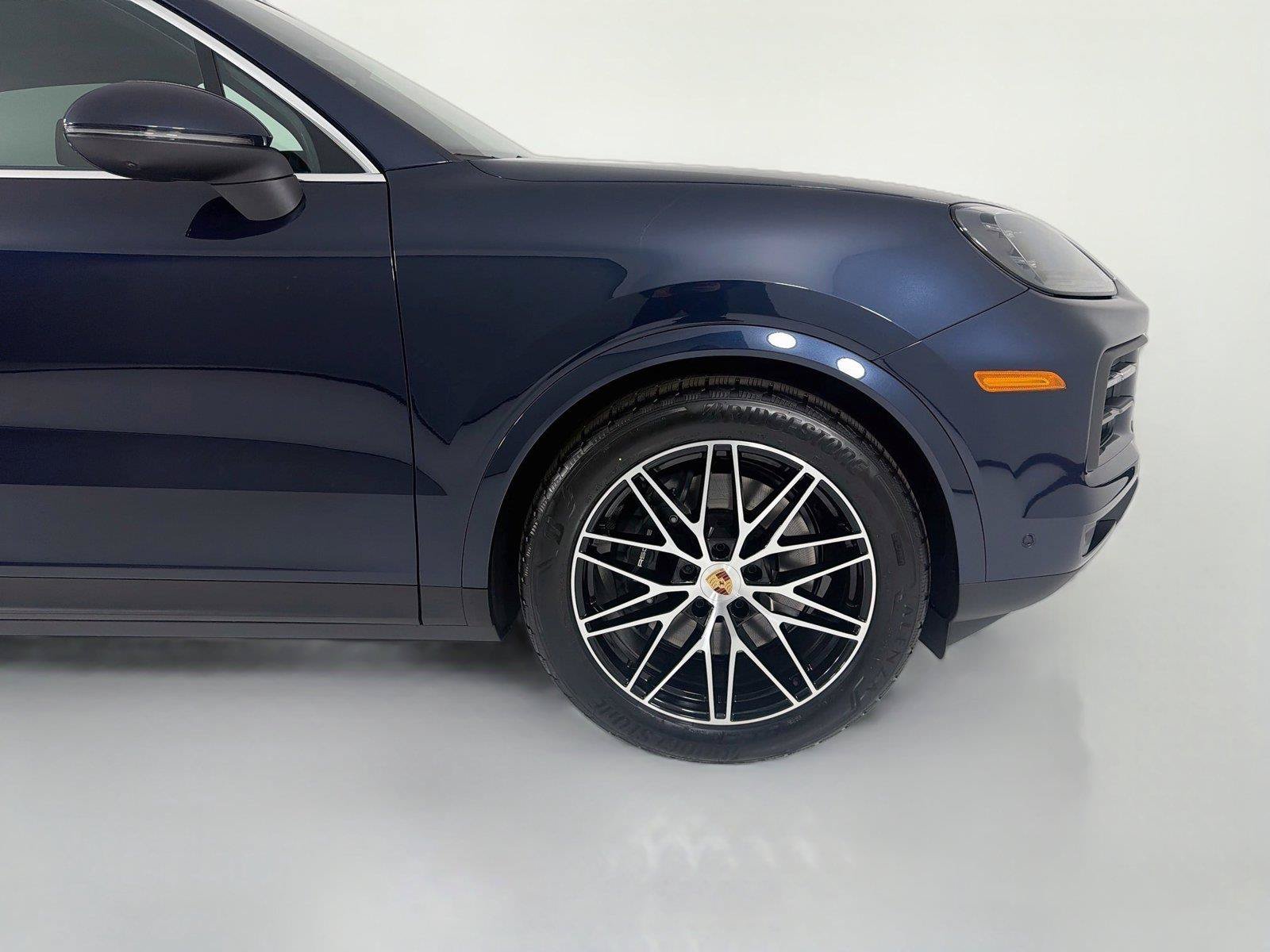 Certified 2026 Porsche Cayenne AWD/4WD image 29