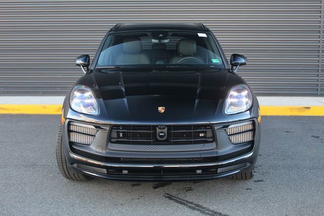 New 2026 Porsche Macan GTS image 11