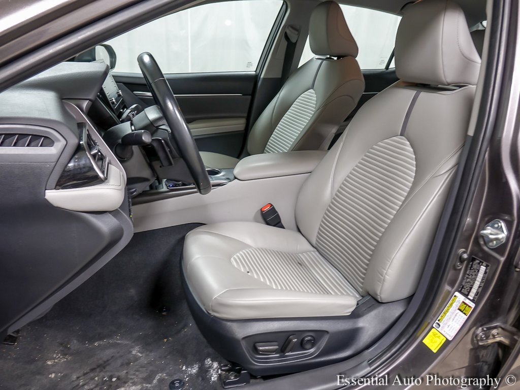Used 2024 Toyota Camry SE image 9
